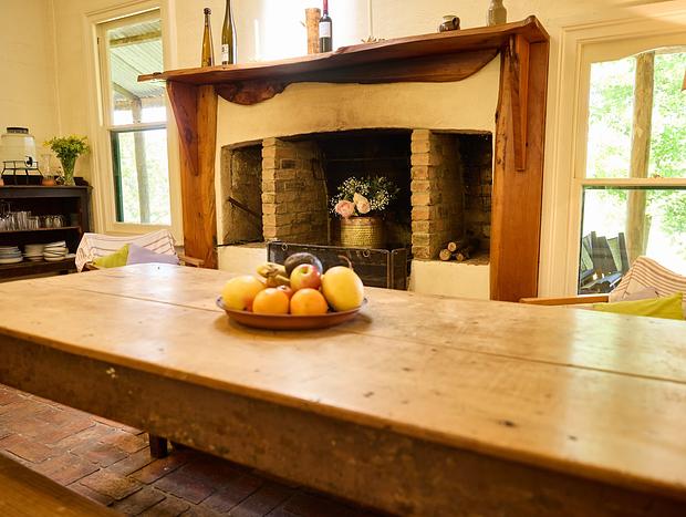 Photo 9 for Chris's Cottage - Mansfield Riverside Oasis