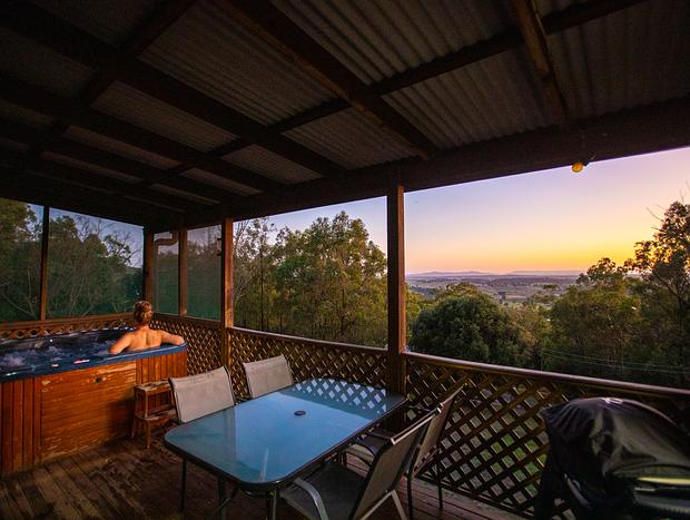 Photo 5 for Hot tub at Sunset