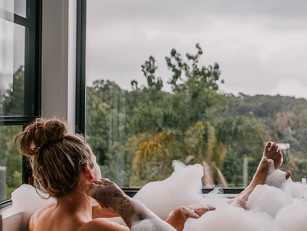 Photo 3 for Bubble Bath at Sunset