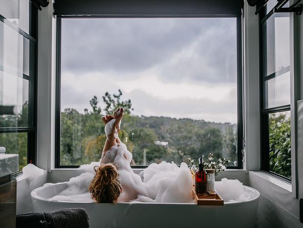 Photo 8 for Bubble Bath at Sunset