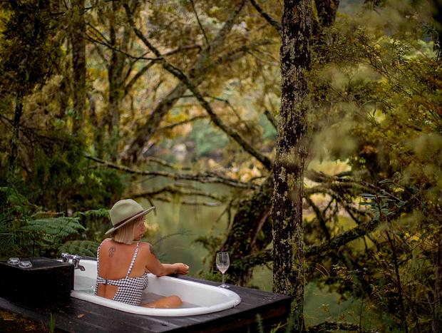 Photo 9 for Outdoor bath by the river