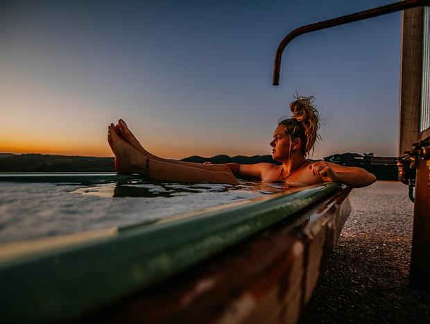 Photo 2 for Outdoor Bath Sesh at Sunset