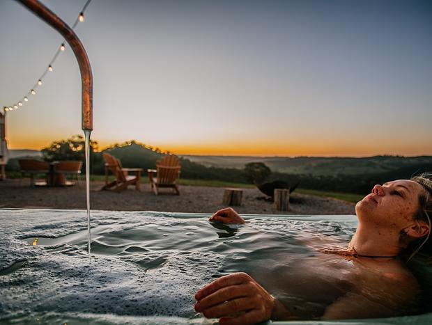 Photo 4 for Outdoor Bath Sesh at Sunset