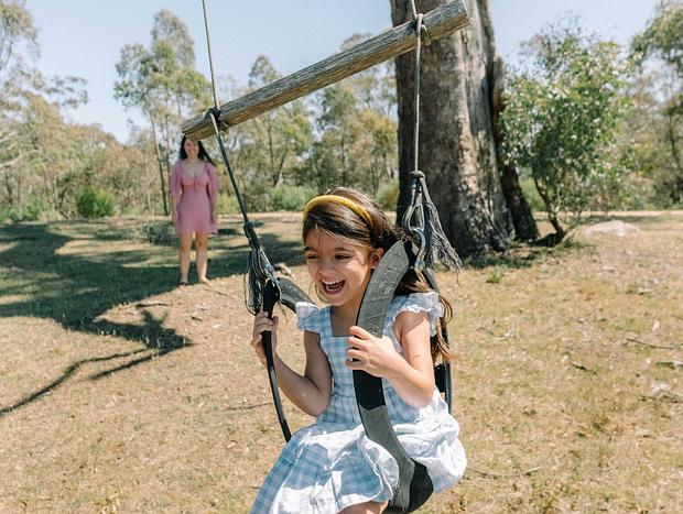 Photo 4 for Swing by at a giant gumtree