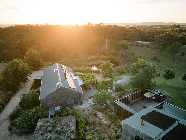 Photo 13 for Hillplains off-grid Luxury