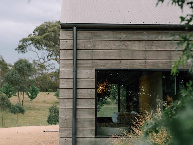 Photo 36 for Hillplains off-grid Luxury