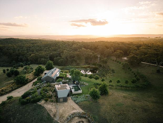 Photo 41 for Hillplains off-grid Luxury