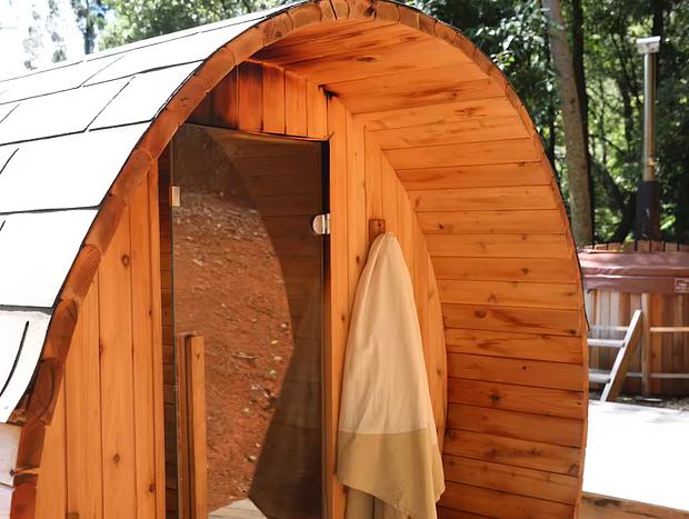 Photo 21 for Hot Tub Hideaway in The Valley