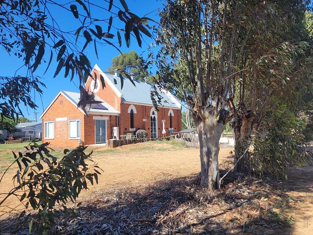 Photo 27 for The Vines - Wyuna: Luxury Church Retreat nr Echuca