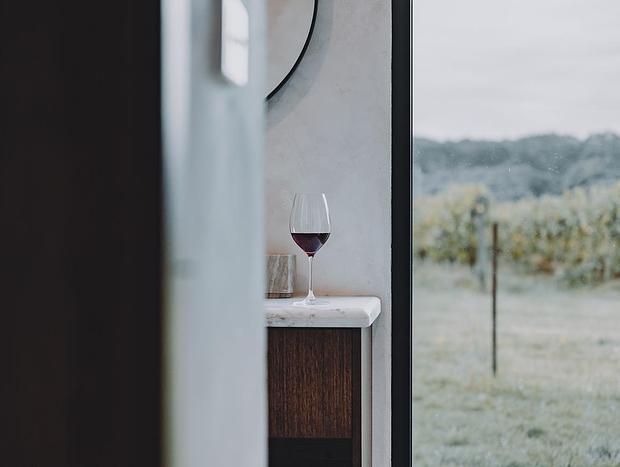 Photo 34 for Luxury vineyard log cabin in Yarra Valley foothills