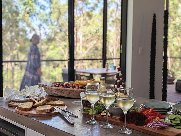 Photo 4 for Stunning Bush-Beach House Retreat