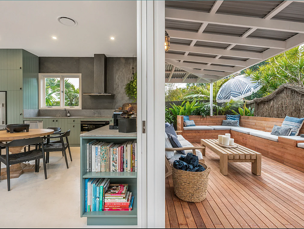 Photo 4 for Barefoot Bay Cottage with Pool & Outdoor Bath
