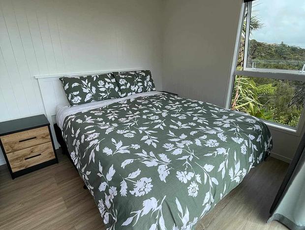 Photo 7 for Private with Stunning Ocean and Bush Views- Tui View Cabin
