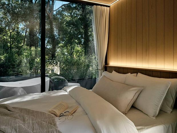 Photo 12 for Yarra Valley Mirror Home with Stunning Bath & Gardens