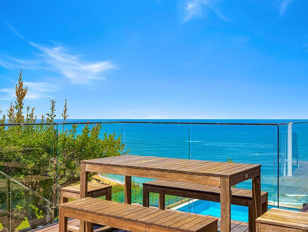 Photo 5 for 'Amazing 180 Degree Views' by HolidayCo.