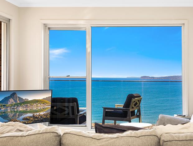 Photo 7 for 'Amazing 180 Degree Views' by HolidayCo.