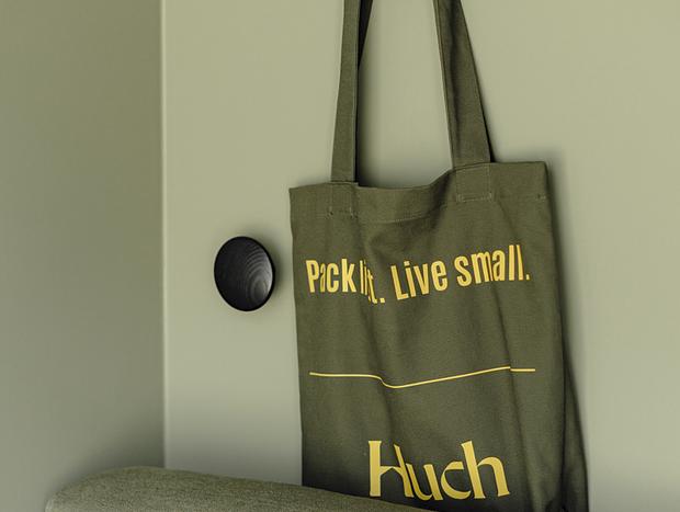 Photo 13 for The Lantern by Huch - built for the wild