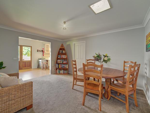 Photo 10 for Country House Retreat - luxury farmhouse with outdoor hot tub & pizza oven