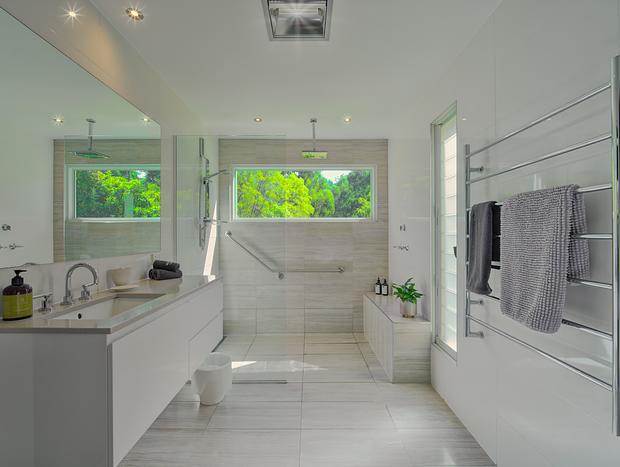 Photo 6 for Country House Retreat - luxury farmhouse with outdoor hot tub & pizza oven