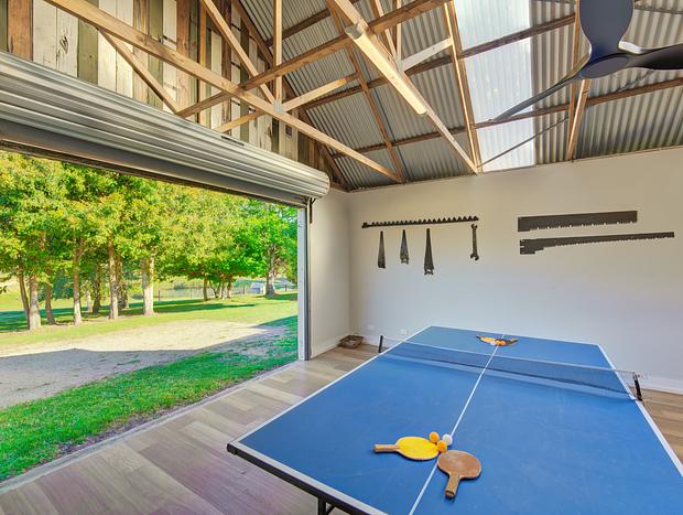 Photo 34 for Country House Retreat - luxury farmhouse with outdoor hot tub & pizza oven