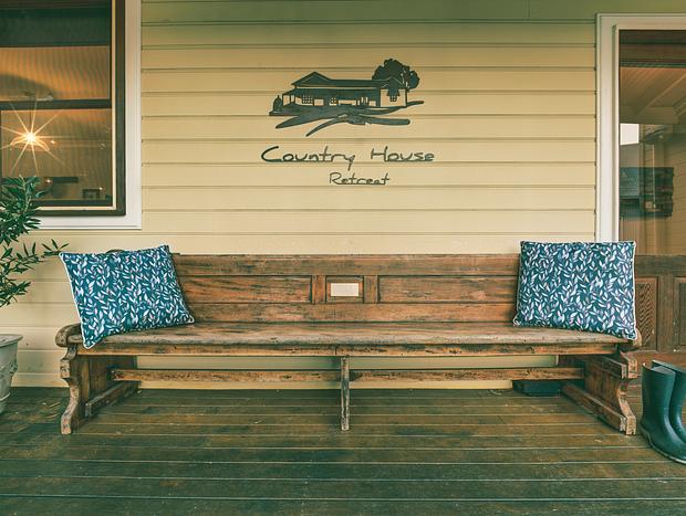 Photo 27 for Country House Retreat - luxury farmhouse with outdoor hot tub & pizza oven