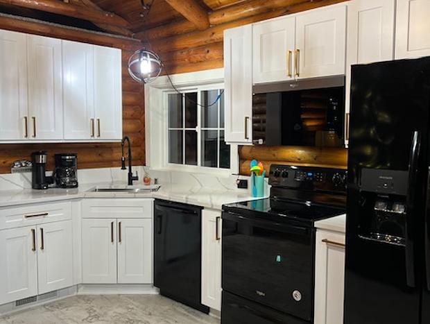 Photo 38 for Beautiful Updated Log Cabin In The Wilderness