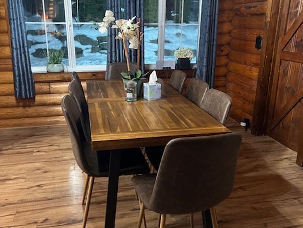 Photo 43 for Beautiful Updated Log Cabin In The Wilderness