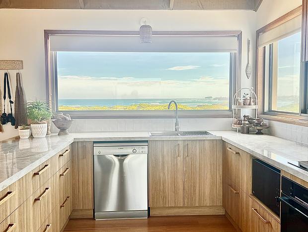 Photo 4 for Sunsets on Martyrs - Coastal Luxury Beach House