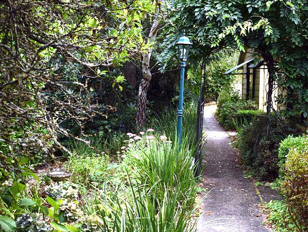 Photo 8 for Bower Bird Cottage - Farewell Summer, hello Autumn!