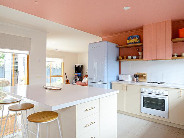 Photo 12 for Funky family coastal retreat in a perfect location