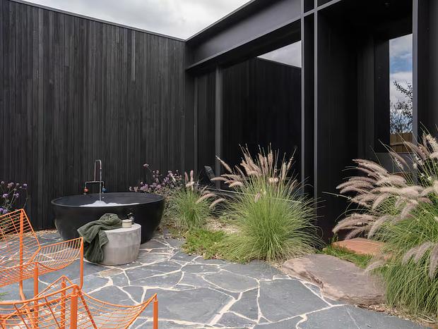 Photo 5 for Shadows | Architectural Retreat in Town Heart