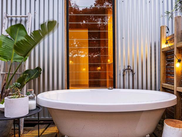 Photo 20 for The Wanderer | Couples Retreat with Outdoor Bath
