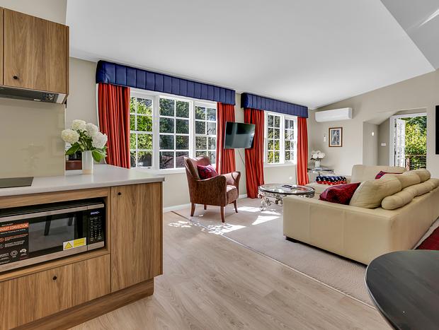 Photo 13 for Dennarque Estate - Camellia Lodge, Mount Wilson