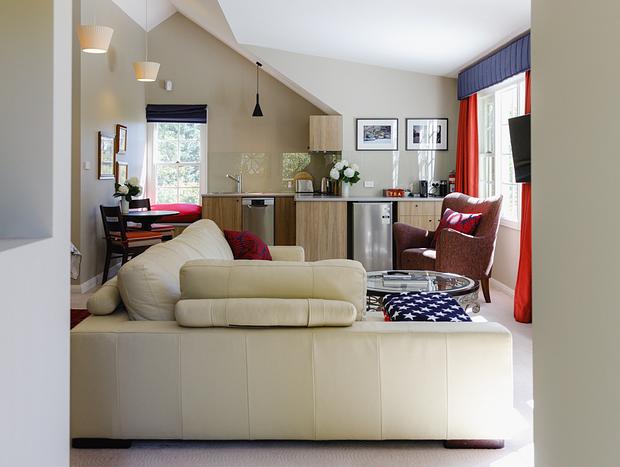 Photo 14 for Dennarque Estate - Camellia Lodge, Mount Wilson