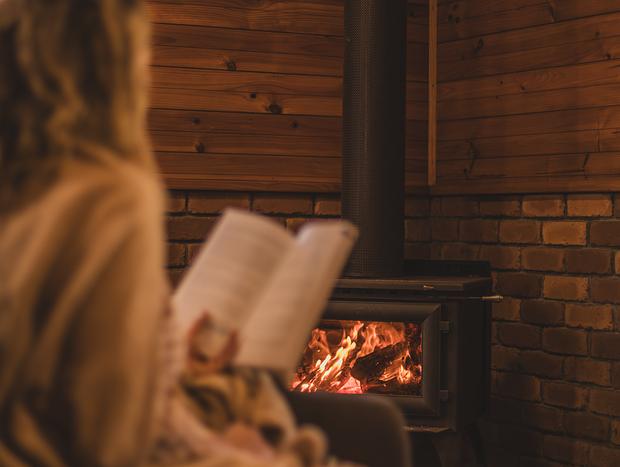 Photo 9 for Cosy Cabin, Campfires & Magical Caves