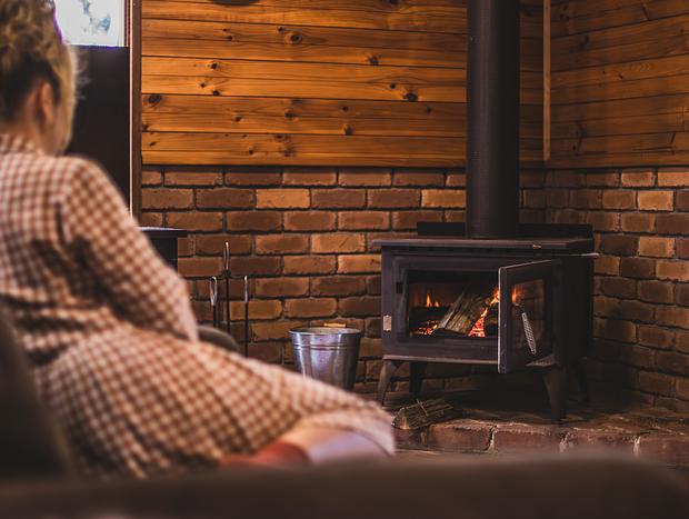 Photo 14 for Cosy Cabin, Campfires & Magical Caves