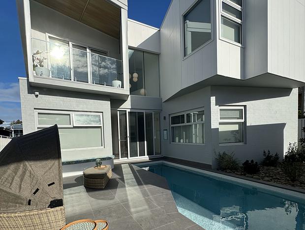 Photo 12 for Rom Baro's Tiny Beach House