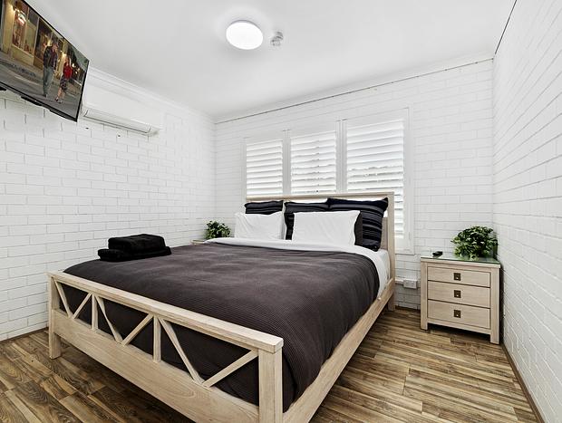 Photo 25 for Skyes Beach House - 2 Spas, Sauna, Arcade Games