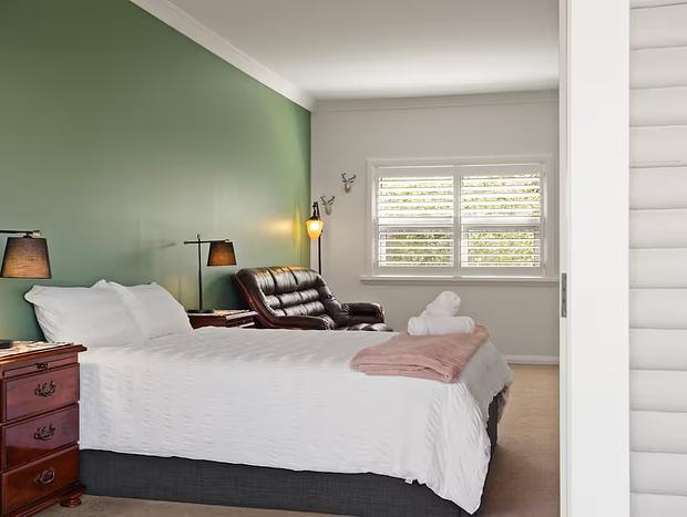 Photo 11 for Bubbles Place at 871 | Bell Birds and Mountain Views