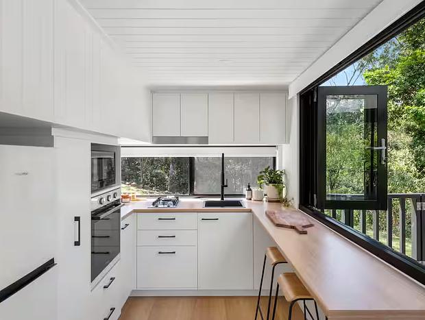 Photo 6 for Mount Keira Hideaway