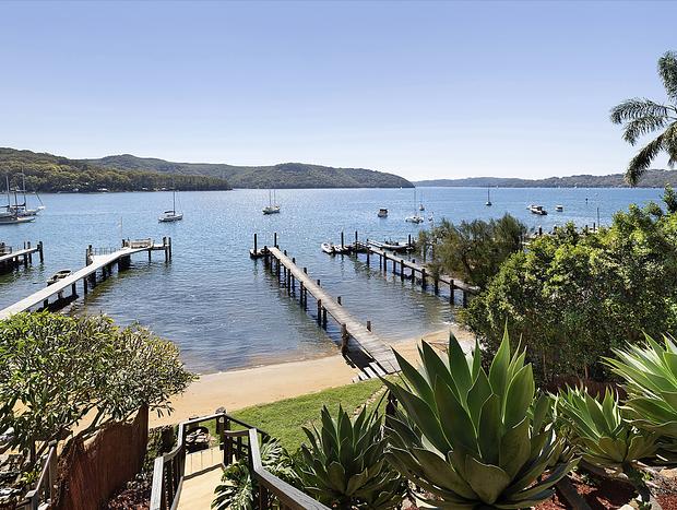 Photo 4 for Island Paradise - Waterfront Fishermans Cottage - Private Jetty and Beach