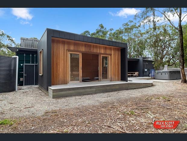 Photo 21 for Eco Shipping Container Home in the Bush 1