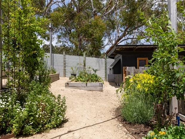 Photo 10 for Valley Views - luxe modern studio