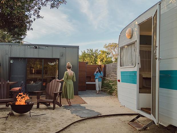Photo 4 for The Nook in Tootgarook - Studio with outdoor spa bath & shower