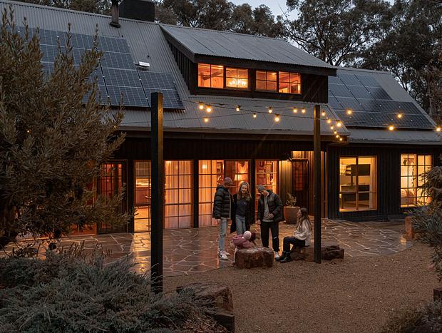 Photo 39 for Warmth and Wilderness in Healesville