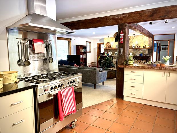 Photo 6 for Rustic Luxury Retreat for family & friends in the stunning Alpine Valley