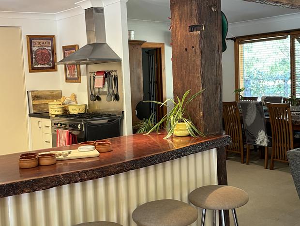 Photo 4 for Rustic Luxury Retreat for family & friends in the stunning Alpine Valley