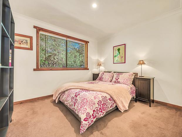 Photo 11 for Rustic Luxury Retreat for family & friends in the stunning Alpine Valley