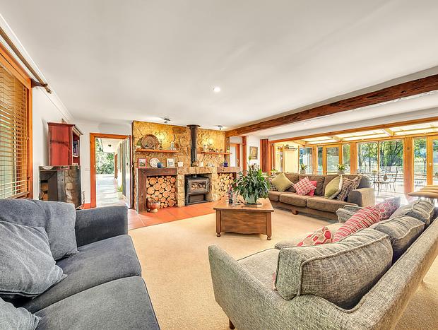 Photo 7 for Rustic Luxury Retreat for family & friends in the stunning Alpine Valley