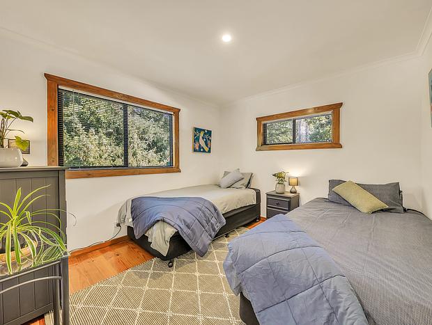 Photo 33 for Rustic Luxury Retreat for family & friends in the stunning Alpine Valley